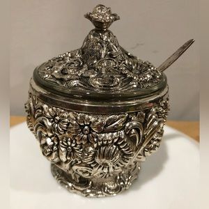 Harrison Fisher Silver Plated HF-0917 Floral Jam Jam or Sugar Jar with Spoon